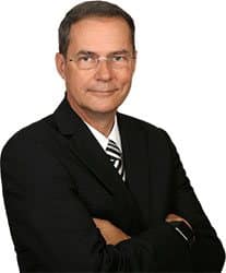 Andreas-freigestellt-Business-Foto-verschrenkte-Arme-rechts Andreas freigestellt Business Foto verschrenkte Arme rechts 1